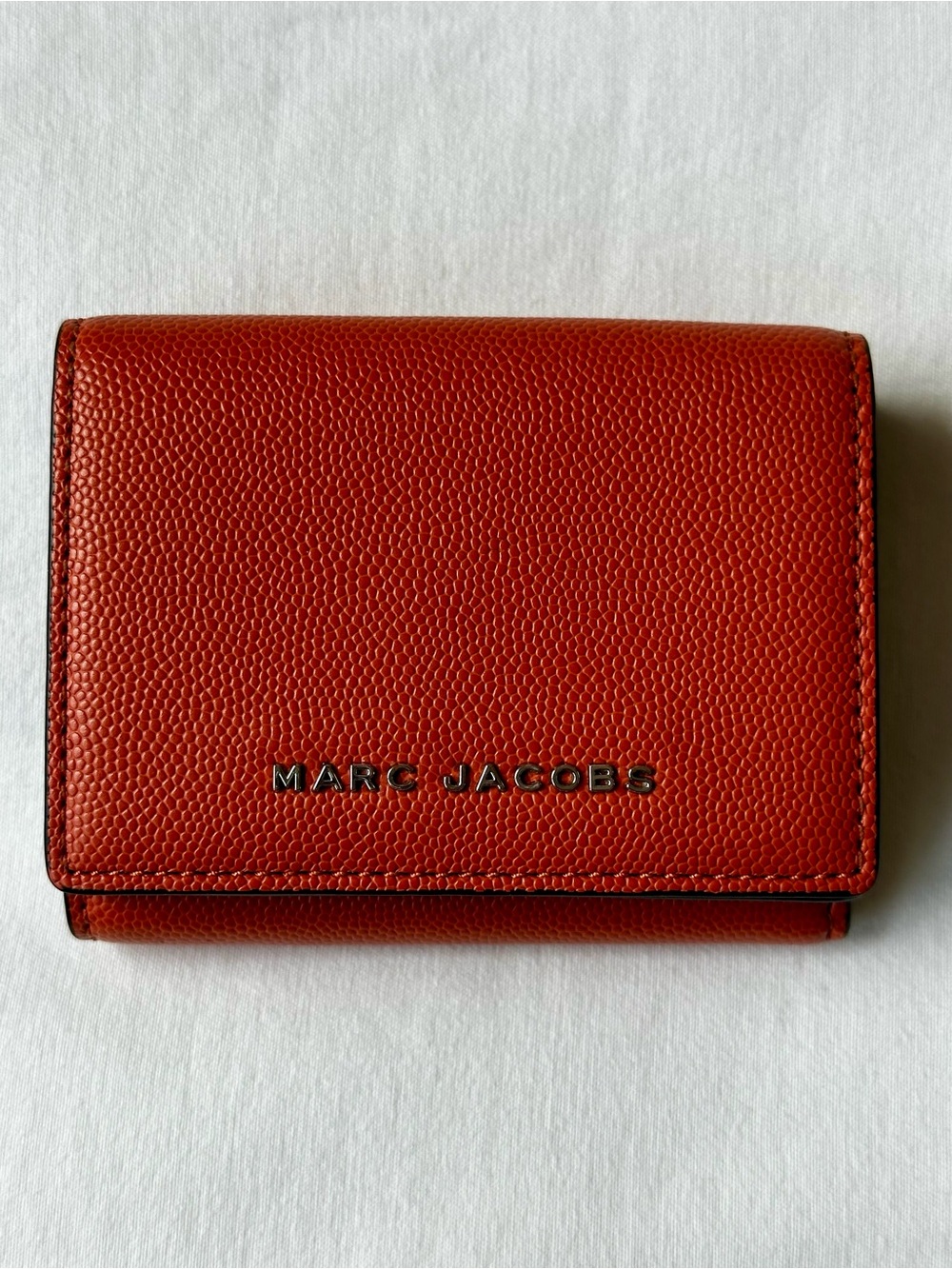 MARC JACOBS Orange Saffiano Leather Trifold Wallet Silver Logo Small Compact